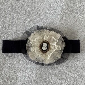 Elegant Black and Cream Headband